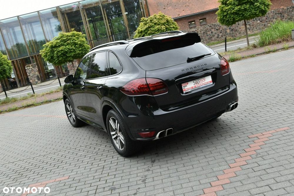Porsche Cayenne - 23