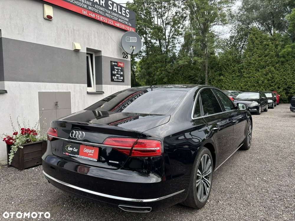 Audi A8 - 5
