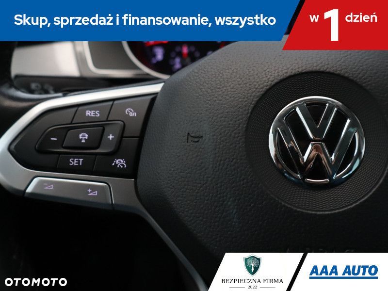 Volkswagen Passat - 17