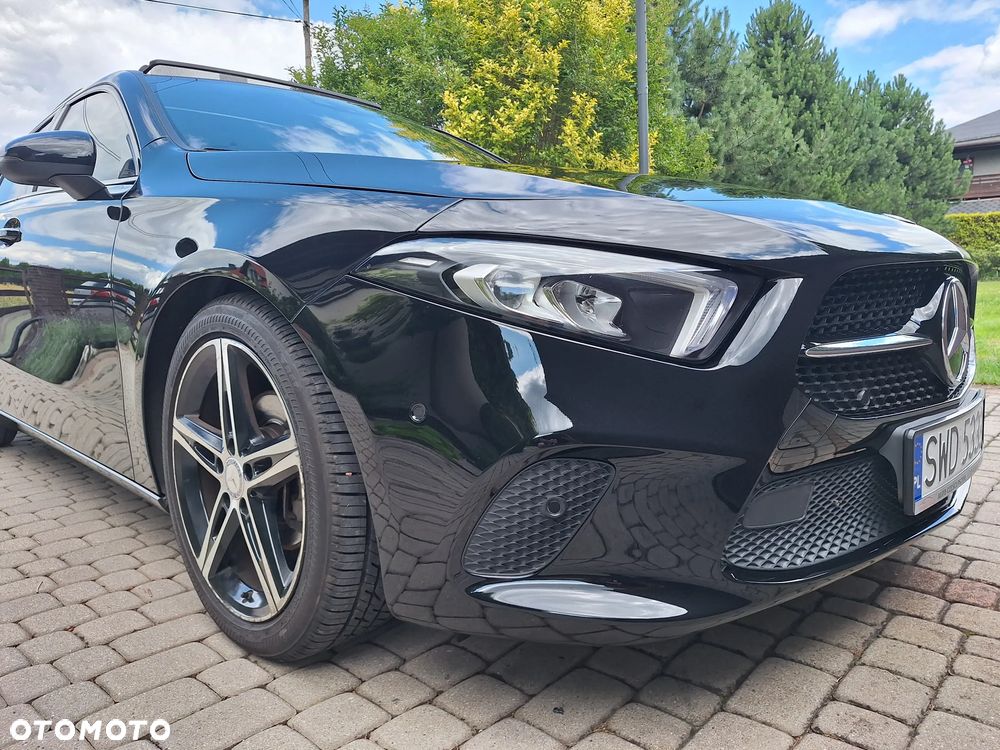 Mercedes-Benz Klasa A 180 7G-DCT Progressive - 19