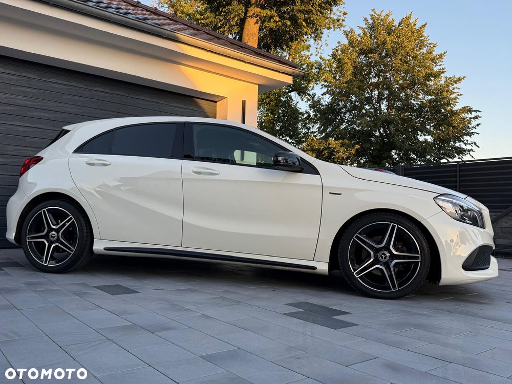 Mercedes-Benz Klasa A 180 (BlueEFFICIENCY) 7G-DCT AMG Sport - 34