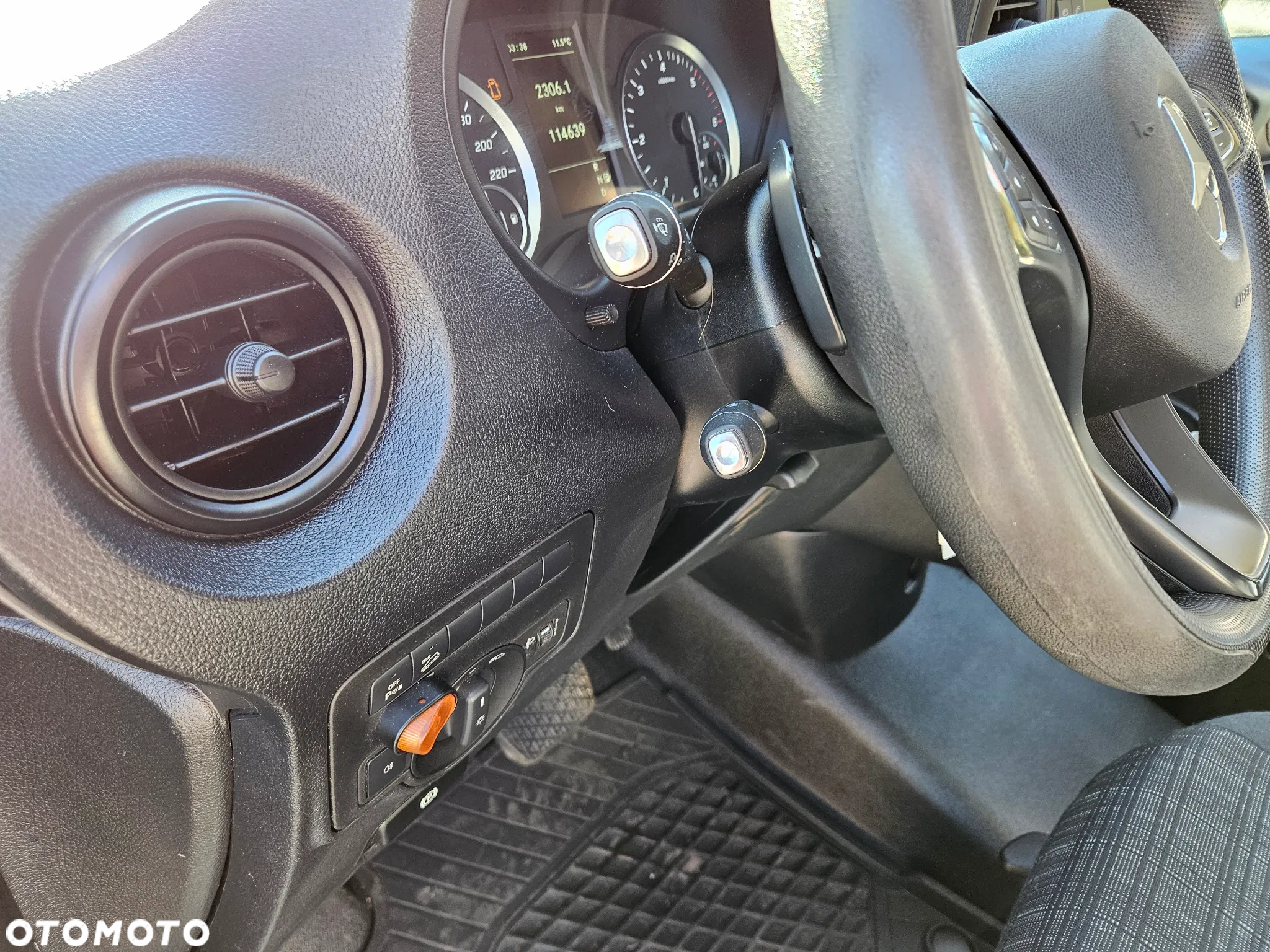Mercedes-Benz Vito 4x4 automat 190ps long navi klima hak rej.04/ 2020 - 12