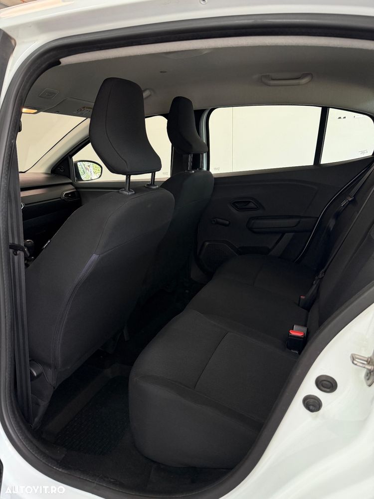 Dacia Logan TCe 90 Essential - 28