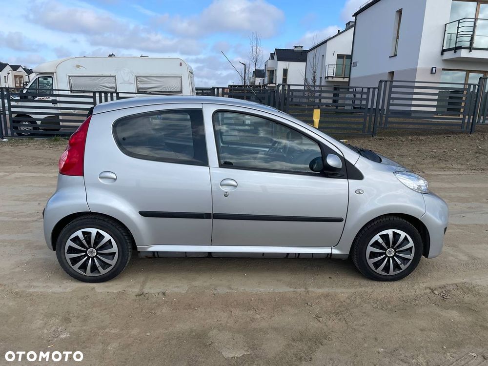 Peugeot 107 1.0 Happy - 1