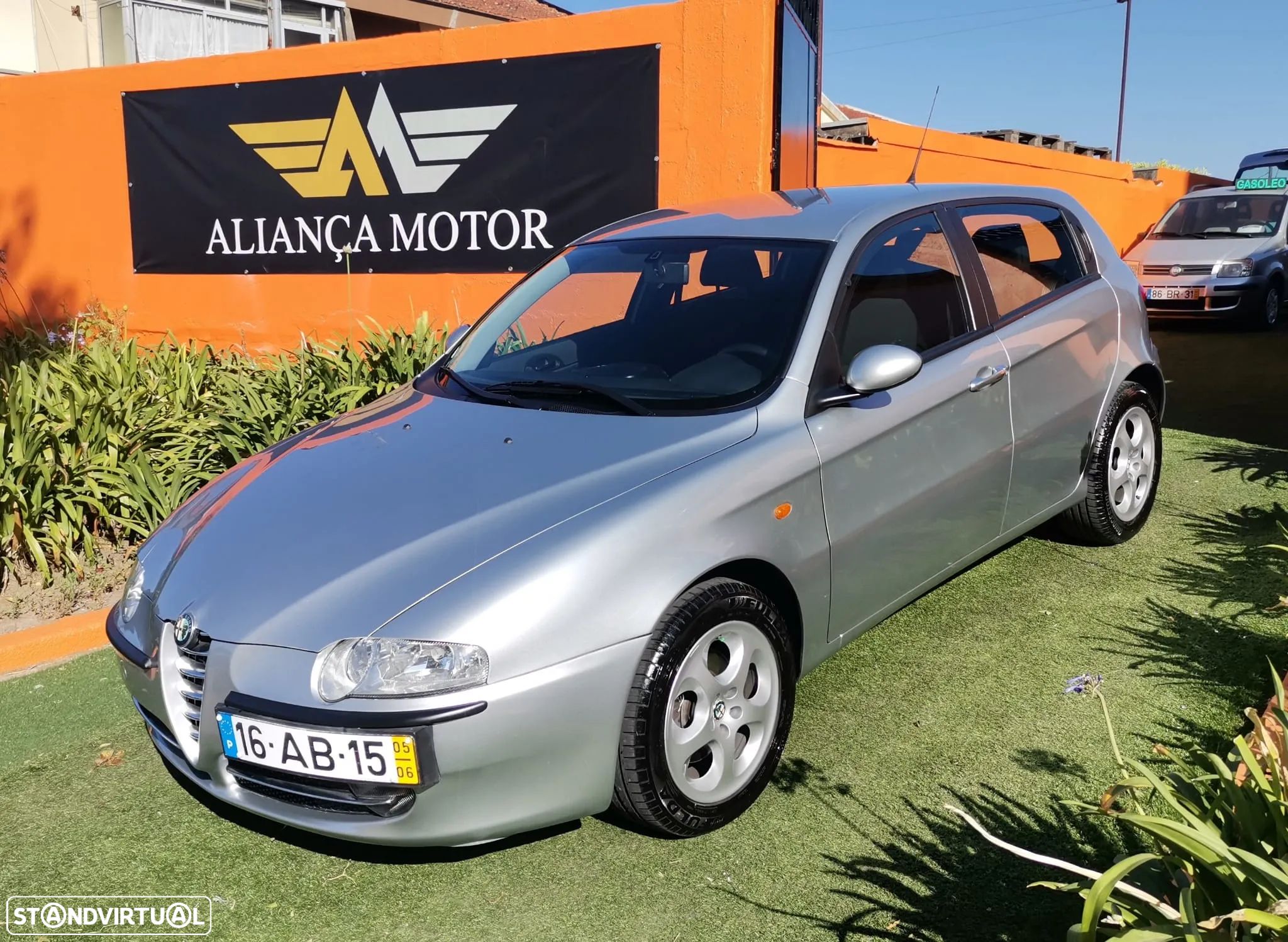 Alfa Romeo 147 1.6 TS Distinctive - 1