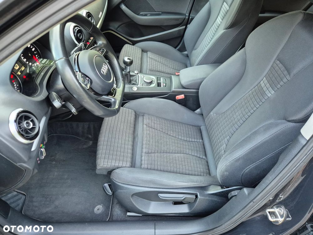 Audi A3 Sportback 2.0 TDI (clean diesel) quattro Ambition - 4