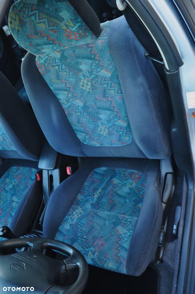 Nissan Almera - 21