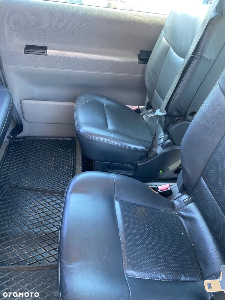 Volkswagen Caravelle - 6