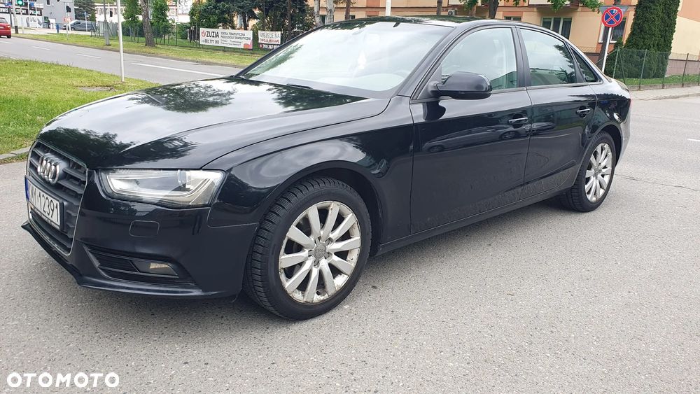 Audi A4 Limousine - 19