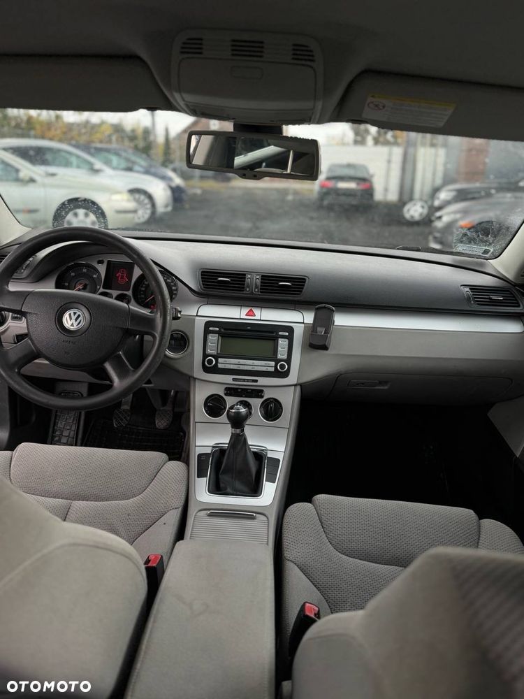 Volkswagen Passat - 5