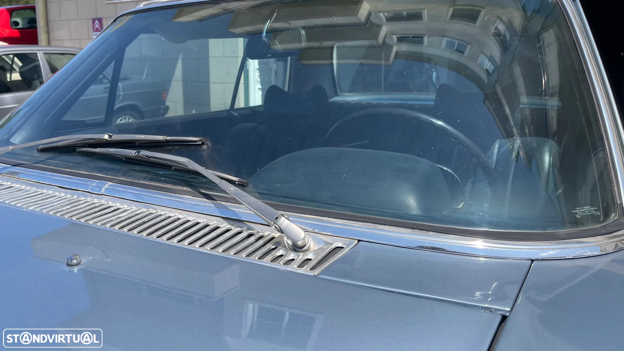 Mercedes-Benz 260 - 6