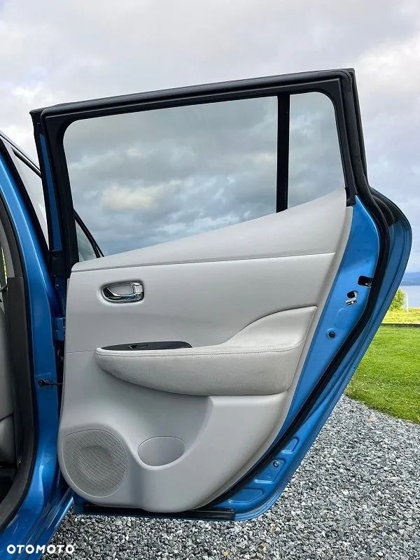Nissan Leaf Standard - 12