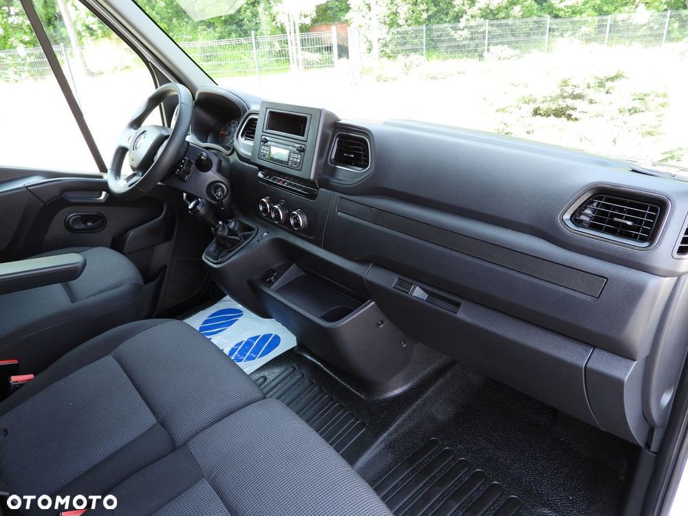 Renault MASTER  KONTENER WINDA 8 PALET TEMPOMAT LEDY KLIMATYZACJA  165KM - 39