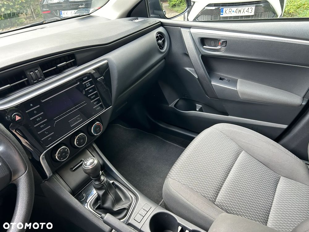 Toyota Corolla 1.6 Active - 10