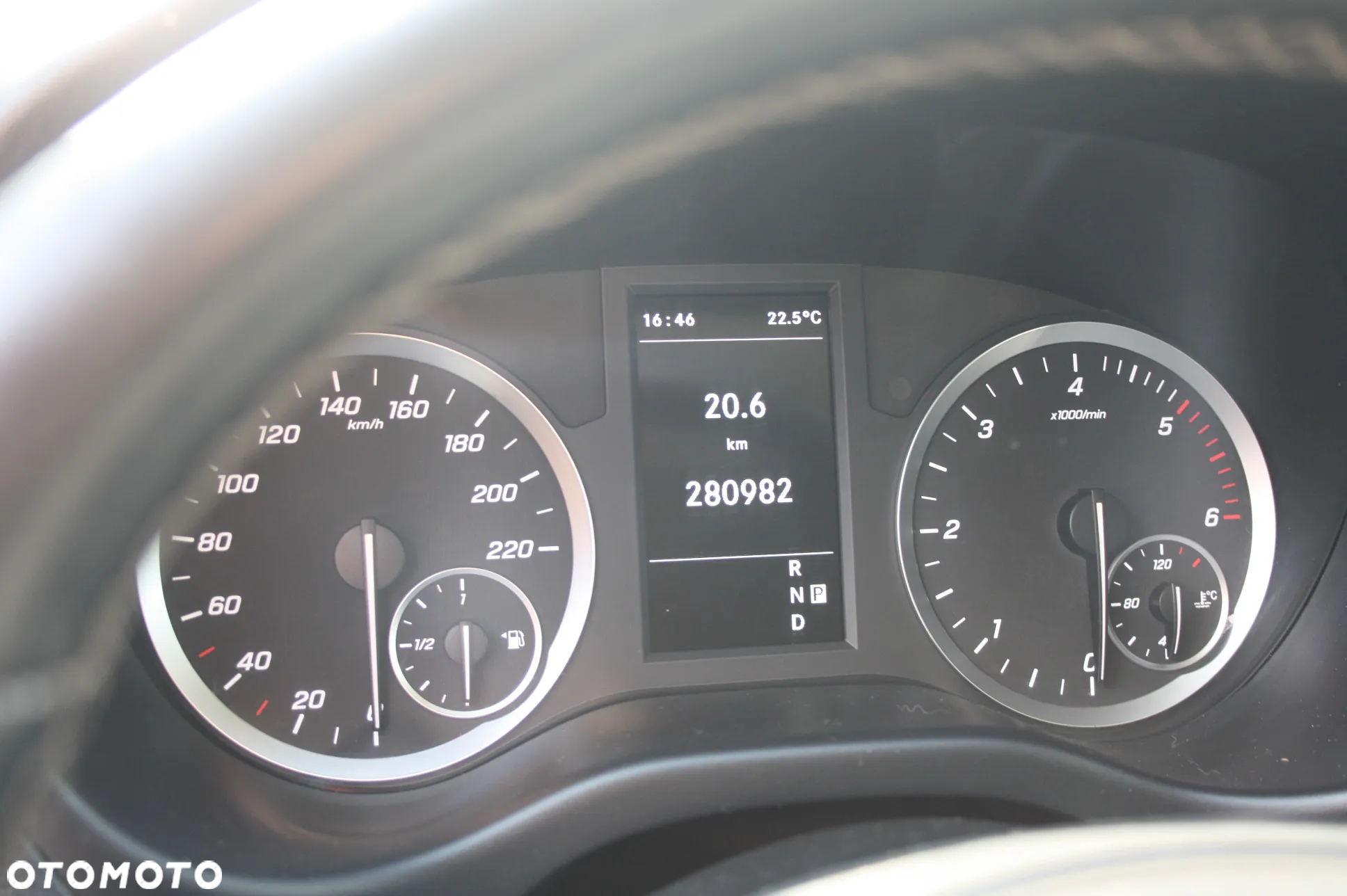 Mercedes-Benz VITO - 15