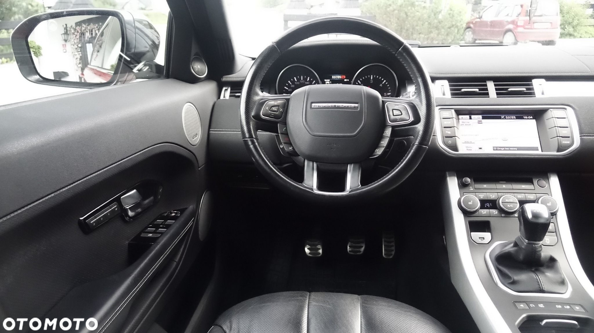 Land Rover Range Rover Evoque - 34