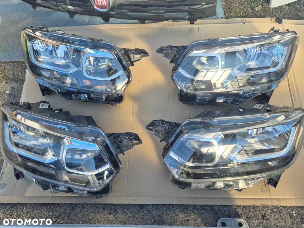 Citroen Berlingo 3 lampa prawa i lewa.Komplet.Valeo. 2018- - 1