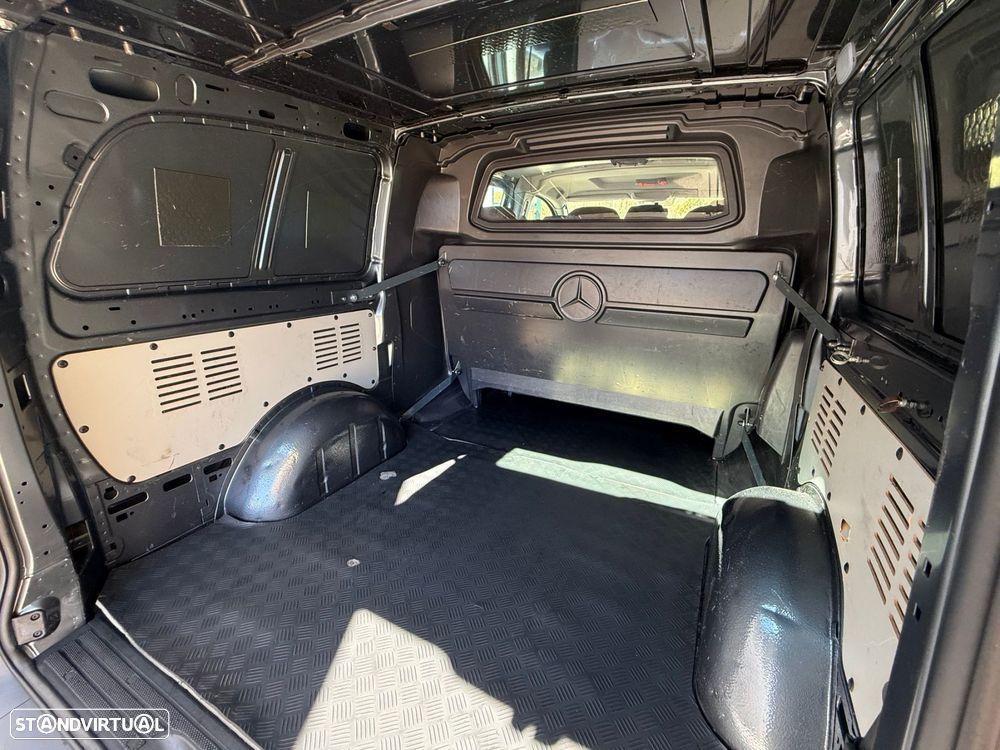 Mercedes-Benz Vito - 25