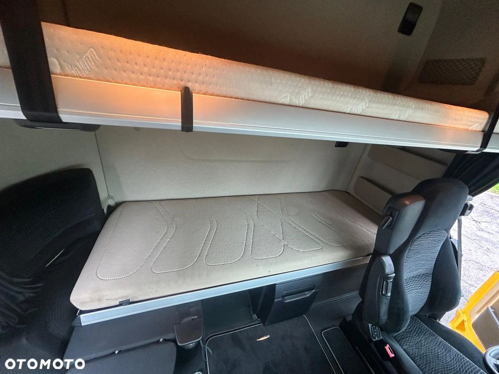 Mercedes-Benz Actros 2448 Kassbohrer - 25