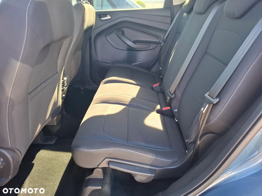 Ford Kuga 1.5 TDCi 2x4 Titanium - 30