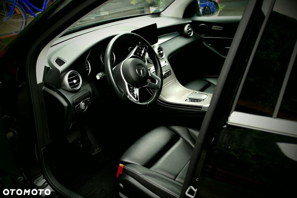 Mercedes-Benz GLC 200 d 4-Matic Business Edition - 4