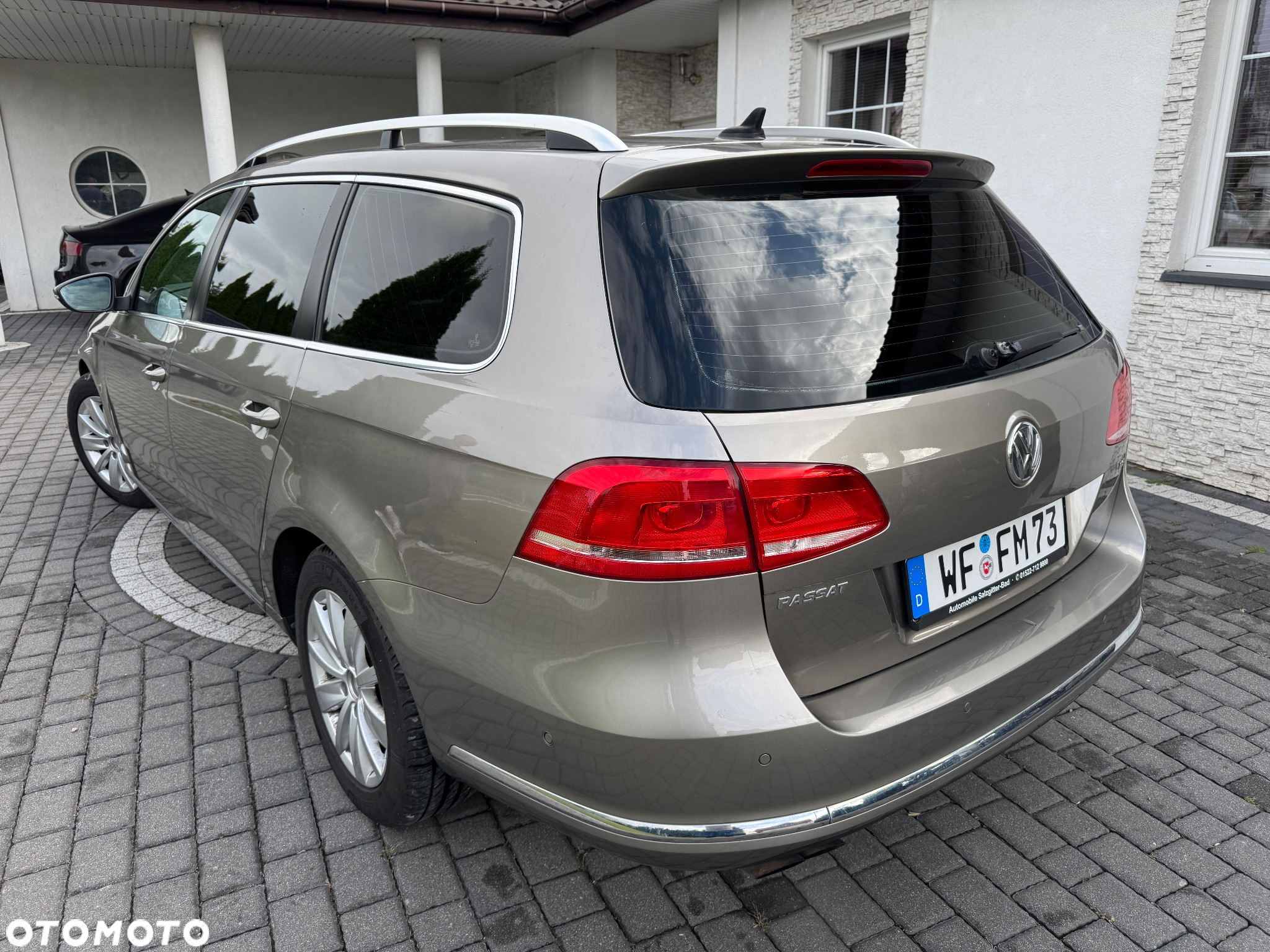 Volkswagen Passat Variant 1.8 TSI Exclusive - 4
