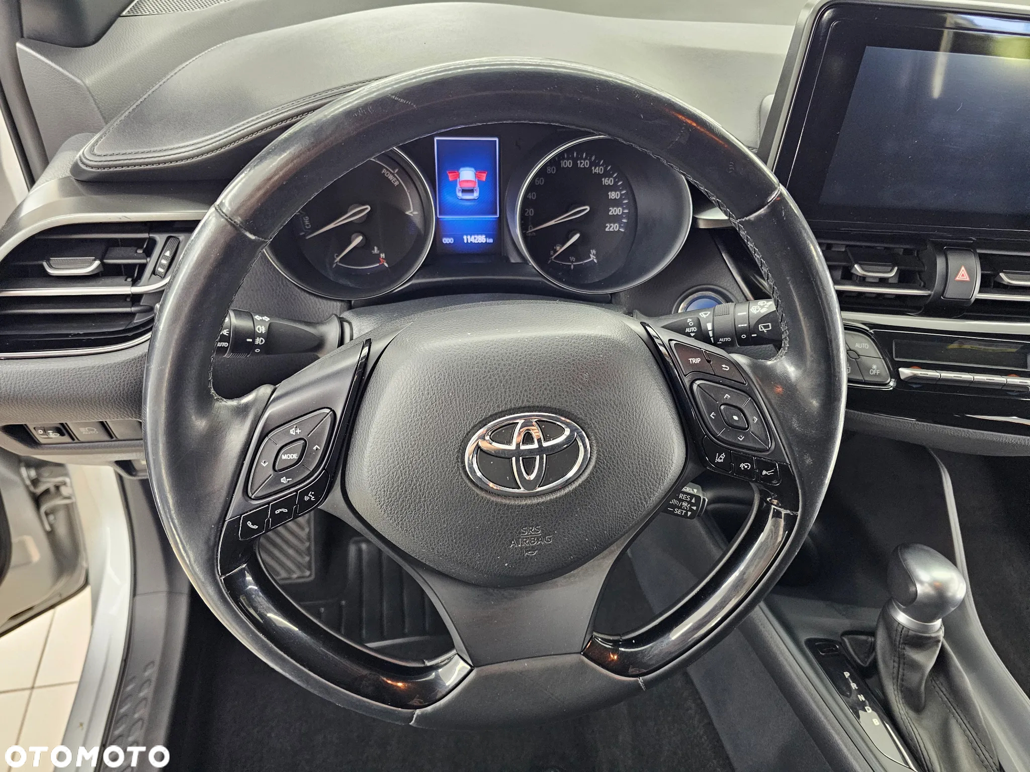 Toyota C-HR - 11