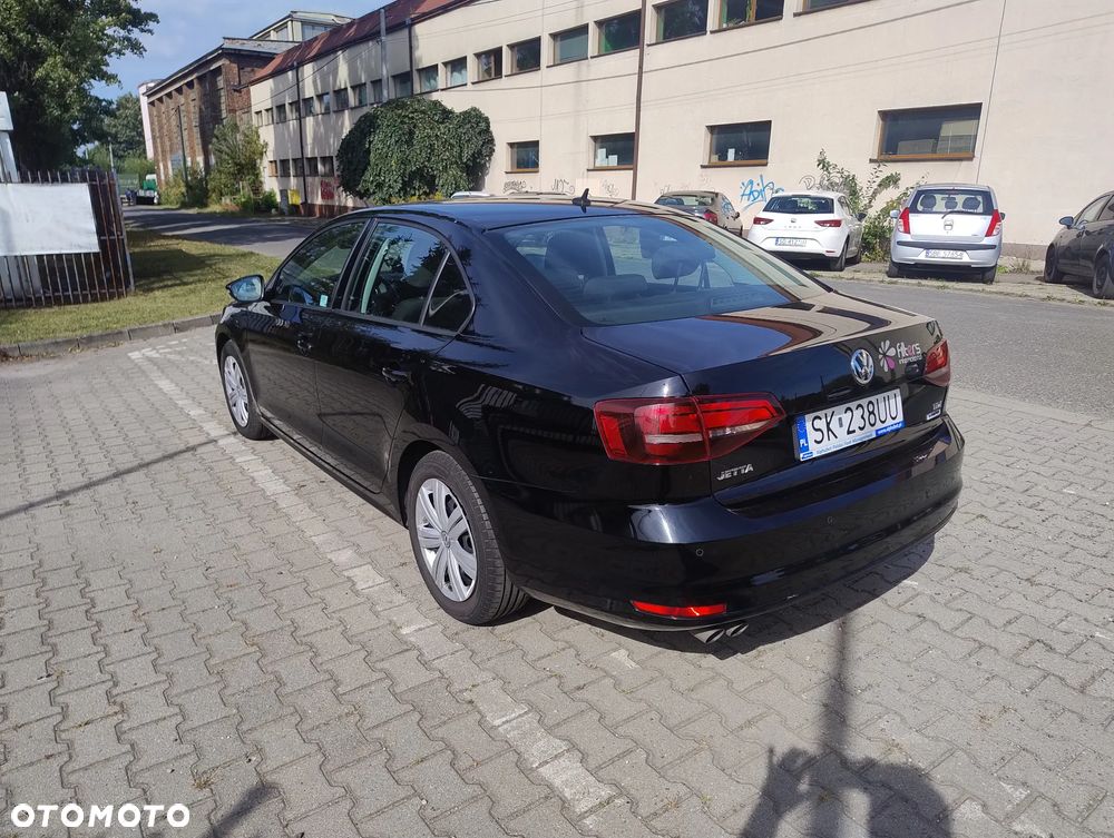 Volkswagen Jetta - 3