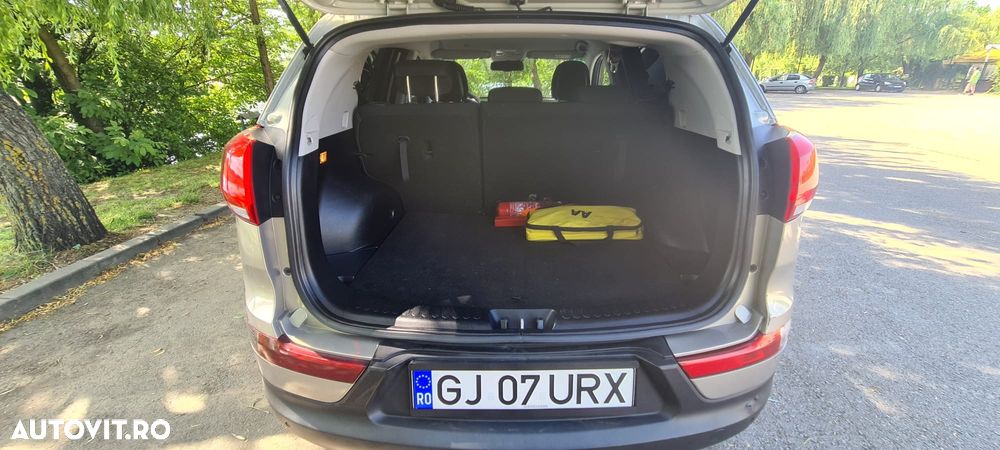 Kia Sportage 2,0 CRDI AWD Dream-Team Edition - 8