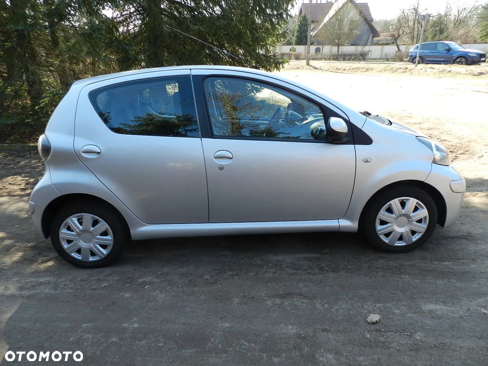 Toyota Aygo - 5