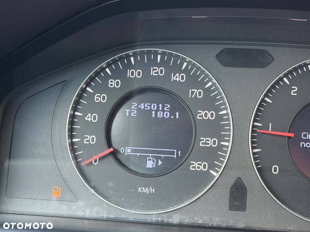 Volvo V70 2.0D Summum - 27