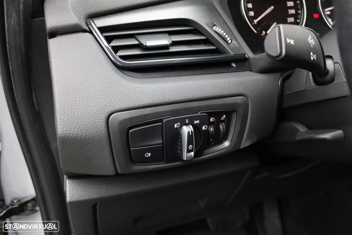 BMW 225xe Active Tourer - 19