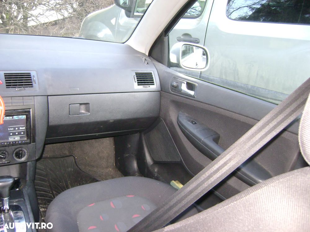 Skoda Fabia Sedan 1.4 Comfort Aut. - 11