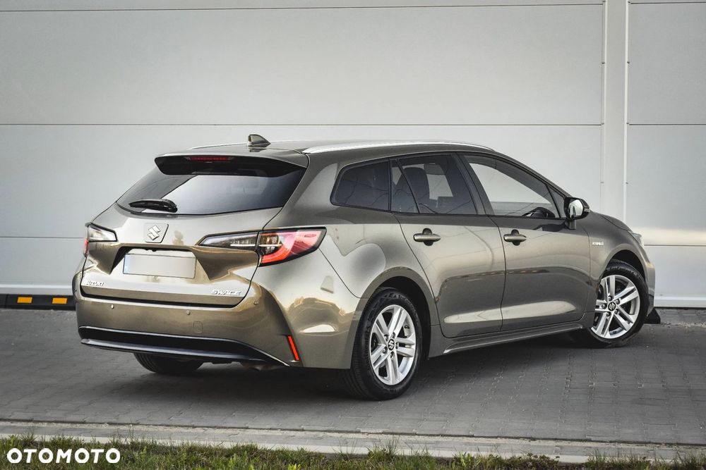 Suzuki Swace 1.8 Hybrid Premium Plus CVT - 2