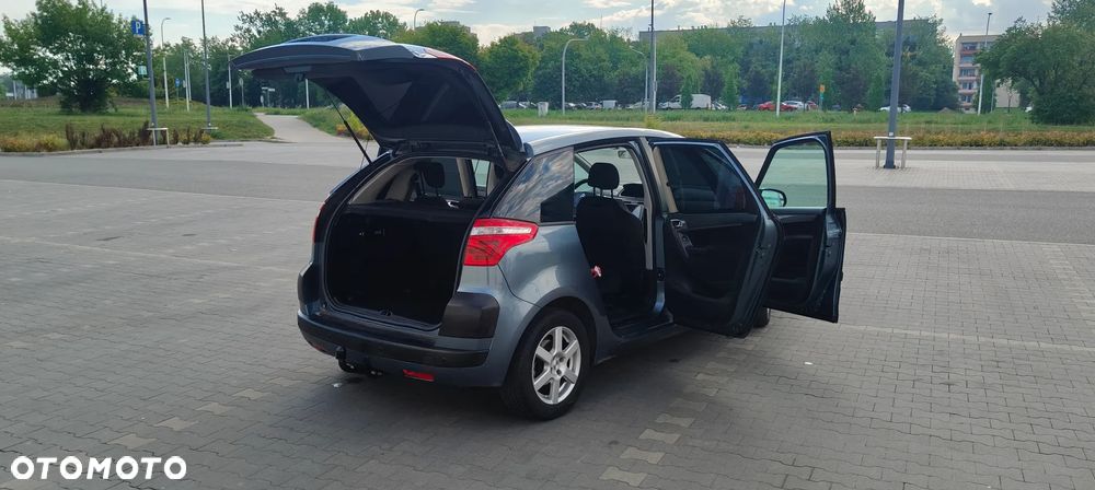Citroën C4 1.6 HDi Impress Pack - 8