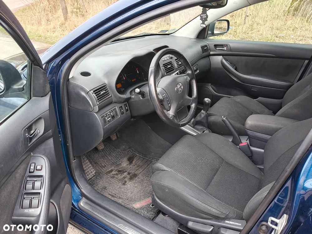 Toyota Avensis 2.0 D-4D Travel - 8