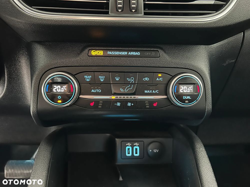 Ford Kuga 2.5P PHEV FWD Titanium - 29