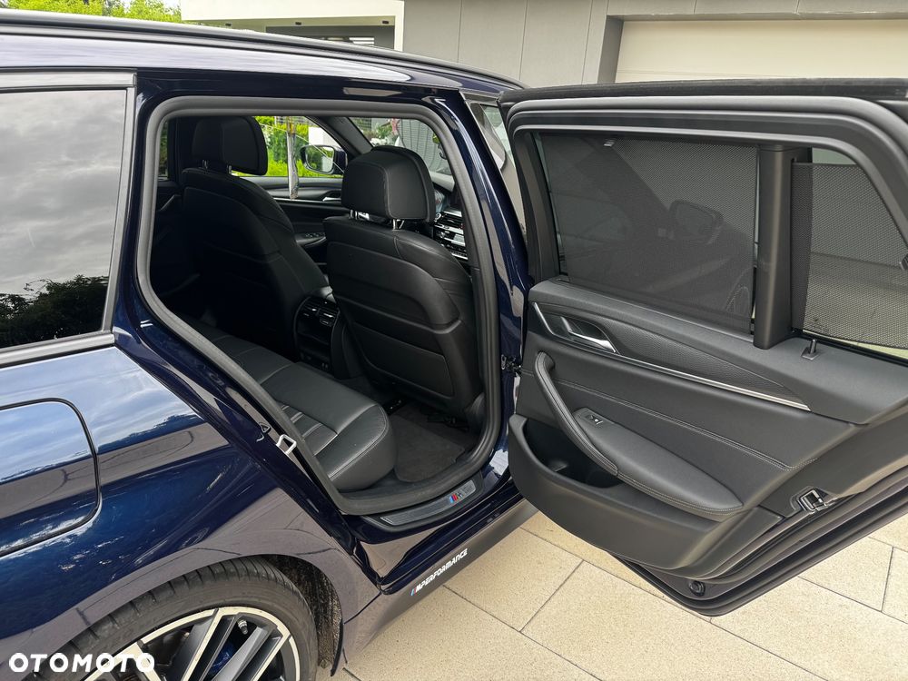 BMW Seria 5 540d xDrive mHEV M Sport sport - 16