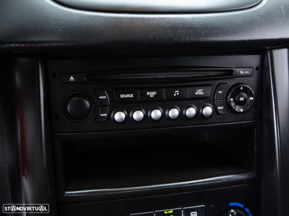 Peugeot 207 Van - 13