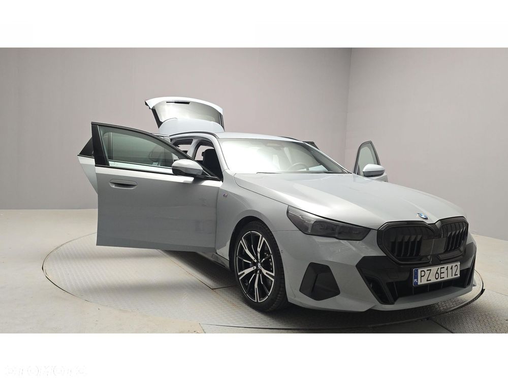 BMW Seria 5 - 12
