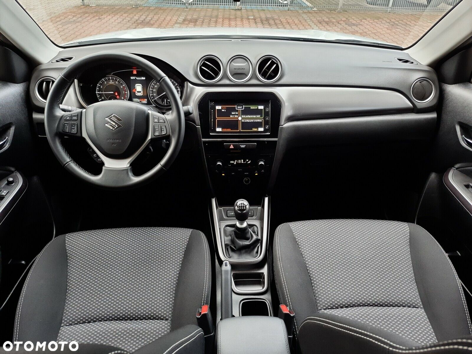 Suzuki Vitara 1.4 Boosterjet mHEV Premium 2WD - 13