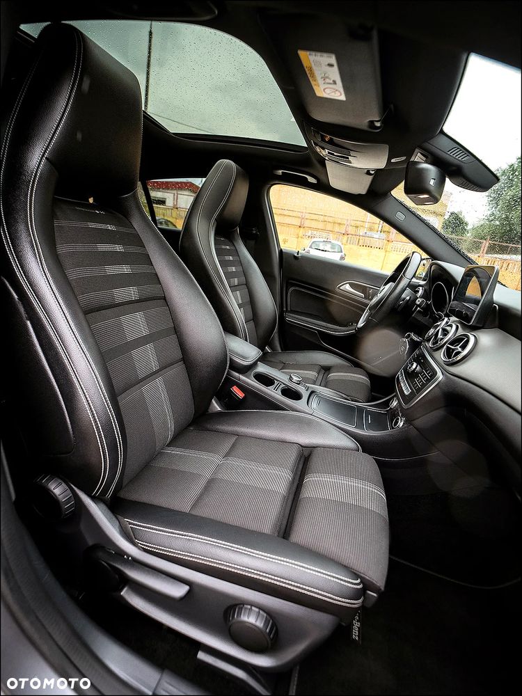 Mercedes-Benz CLA - 35
