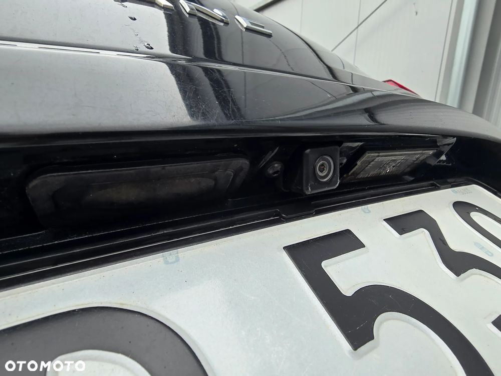 Renault Megane ENERGY dCi 110 Start & Stop Bose Edition - 8