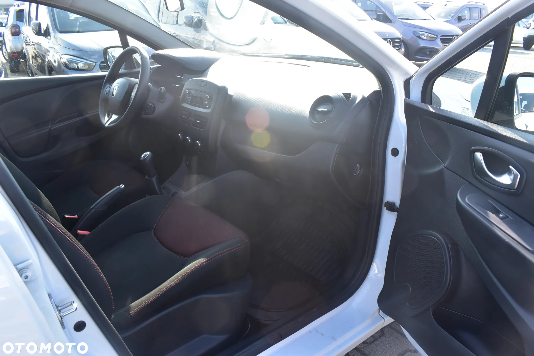 Renault Clio 1.5 dCi Business - 17