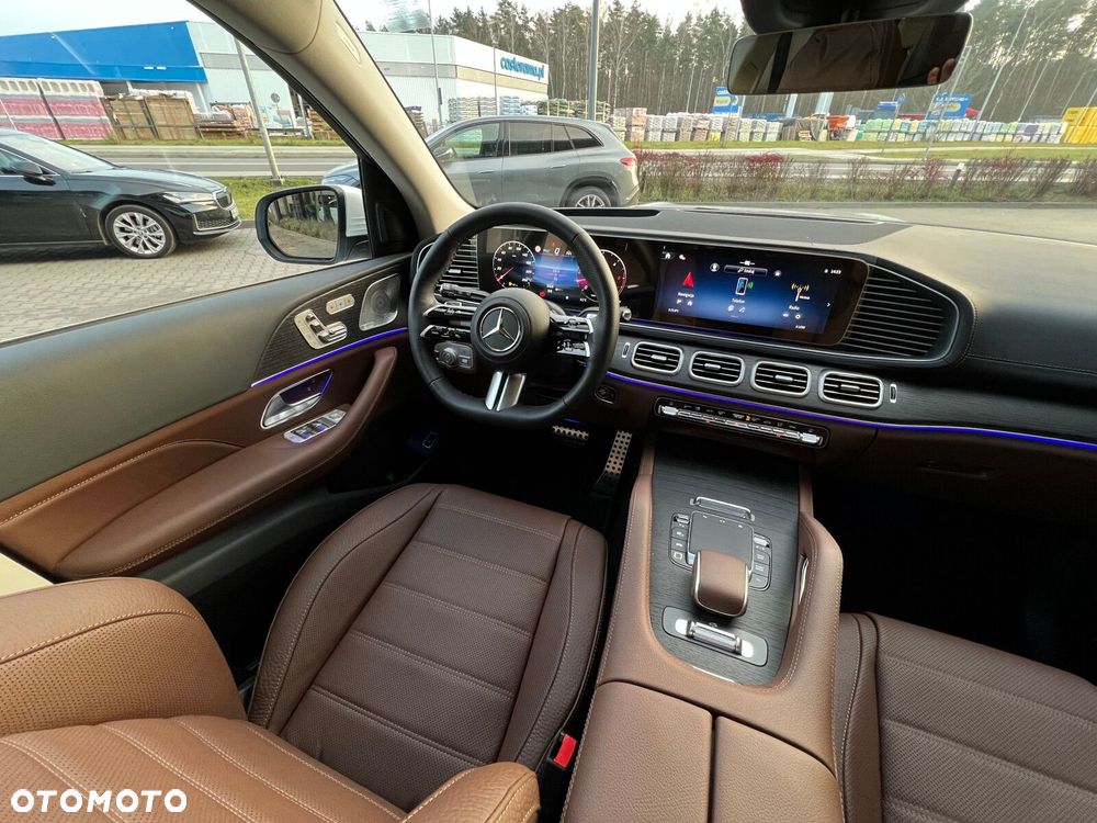 Mercedes-Benz GLS - 14