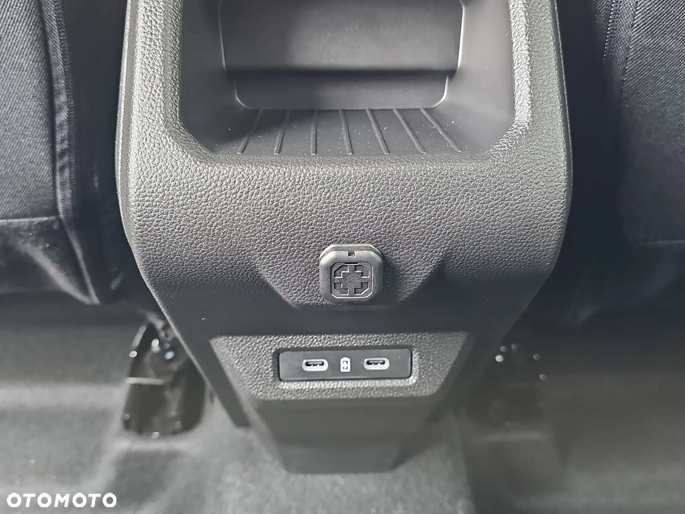 Dacia Duster 1.8 Full Hybrid 155 Journey MMT - 28