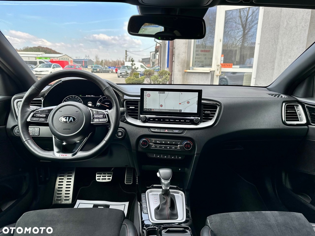 Kia ProCeed 1.6 T-GDI GT DCT - 14