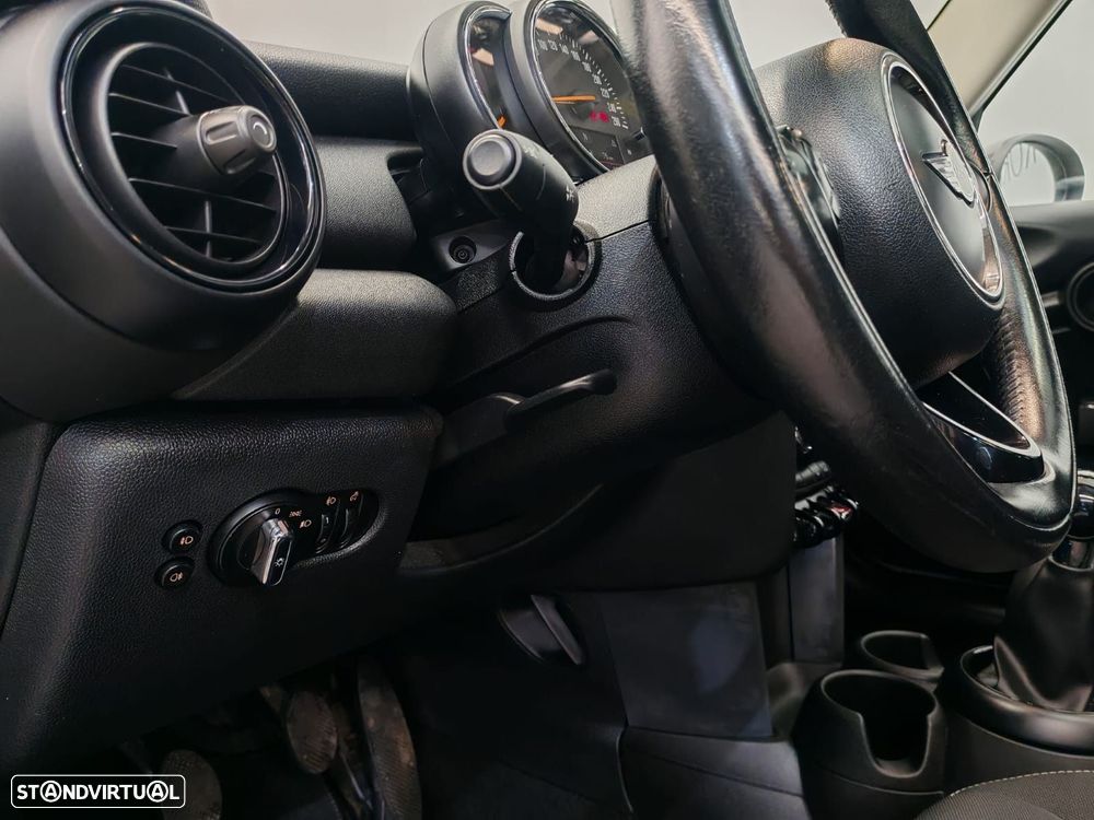 MINI 5 Portas One - 19