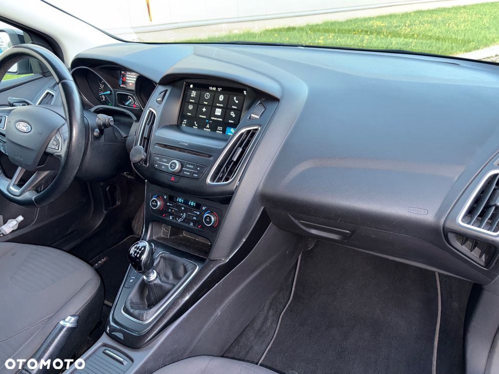 Ford Focus 1.0 EcoBoost Start-Stopp-System ST-LINE - 14