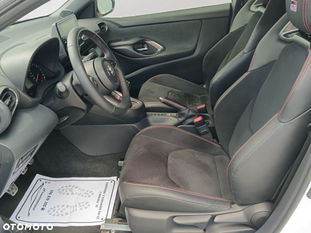 Toyota GR Yaris - 6